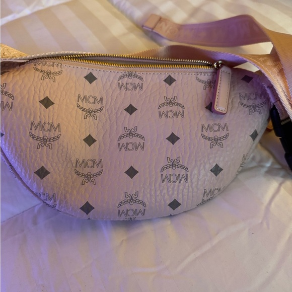 MCM Light Pink Crossbody Bag - Picture 4 of 13